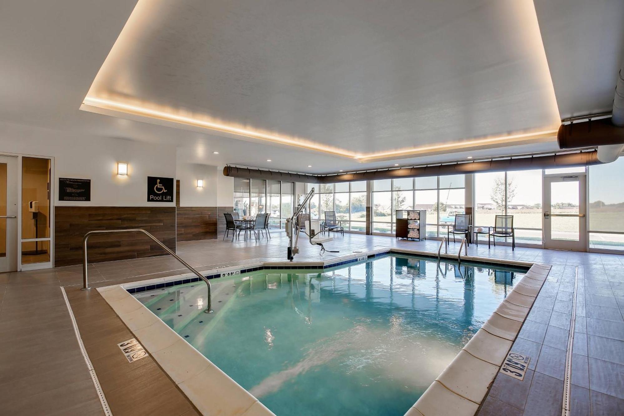 Fairfield Inn & Suites Бардстаун Екстериор снимка